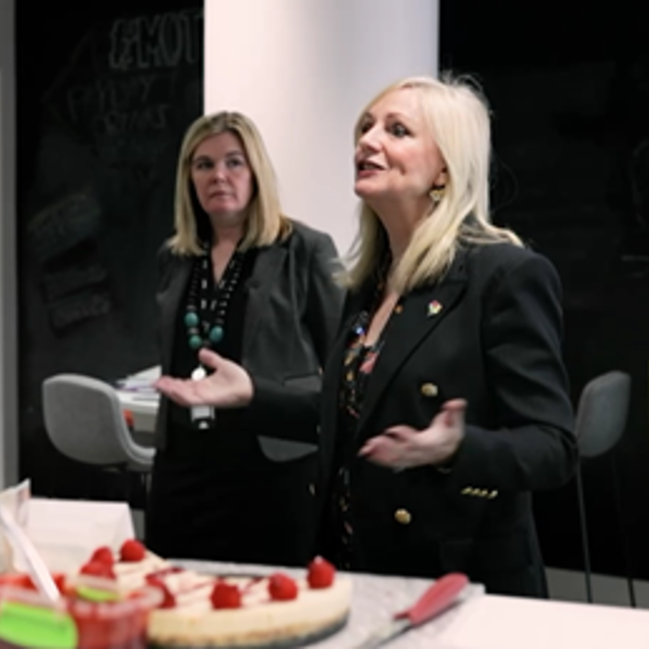 Tracy Brabin visiting employer Mott Macdonald