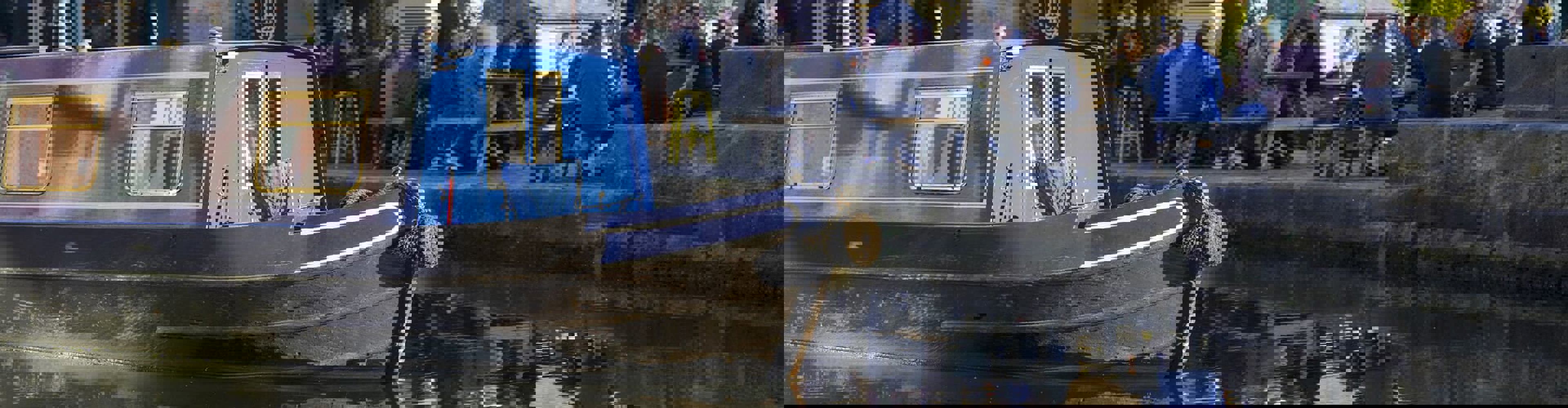 Leeds Liverpool Canal In Leeds (3)